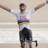 Mathieu van der Poel visera le titre olympique sur route KEYSTONE/AP/CHRISTOPHE ENA